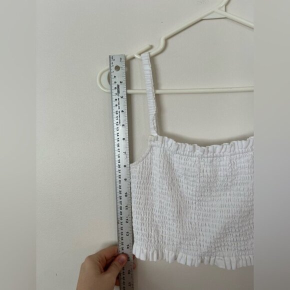 NWOT Aritzia/Sunday Best smocked crop top white medium - Picture 3 of 7
